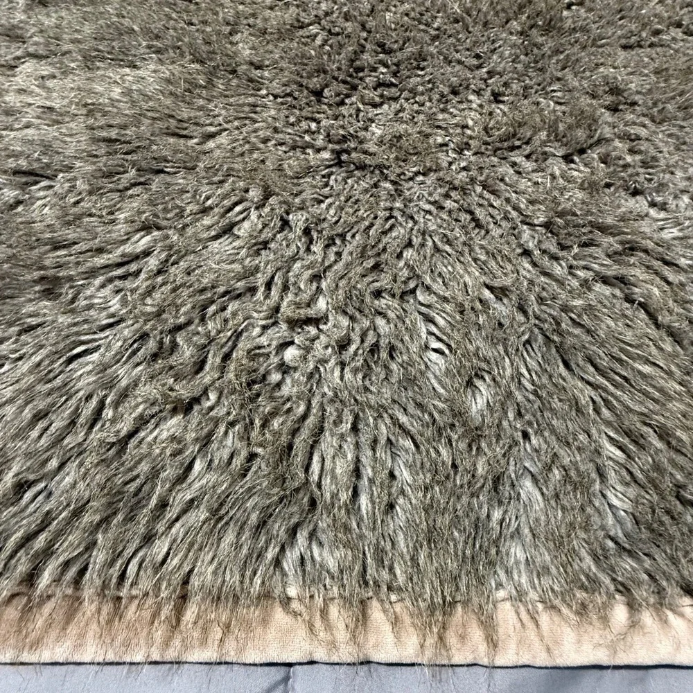 Pottery Barn Shaggy Faux Fur Throw Blanket Taupe Gray 50x58 Plush Reversible